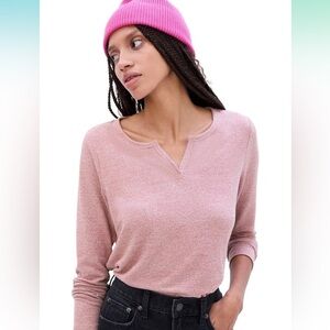 GAP Women's Long Sleeve Cozy Split Neck Top Shirt NWT SIZE XS